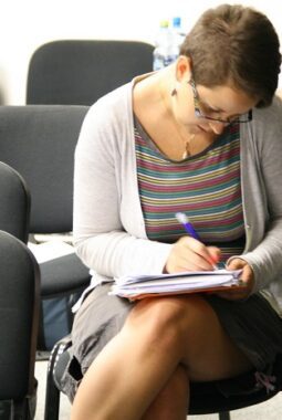 Tantangan Serius Dunia Pers Modern, Gelombang Pemutusan Hubungan Kerja Melanda Industri Media