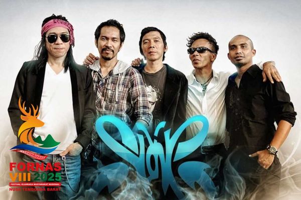 Pesta Rakyat Penutupan FORNAS VIII NTB: Masyarakat Umum Bebas Saksikan Slank dan Berbaur dengan Kontingen se-Indonesia di Eks Bandara Selaparang. (Doc.Ist)